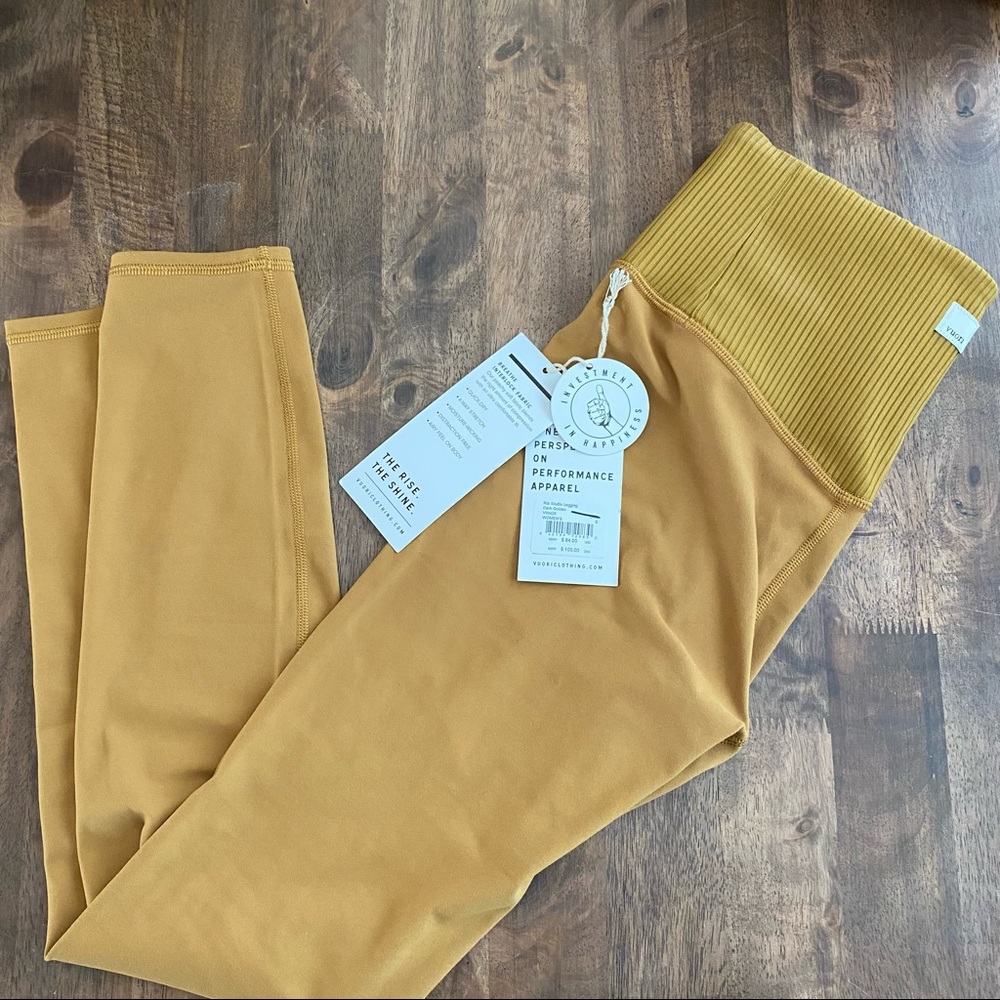 *NWT* VUORI CLOTHING Women’s Studio Legging SIZE: S Drk. Golden